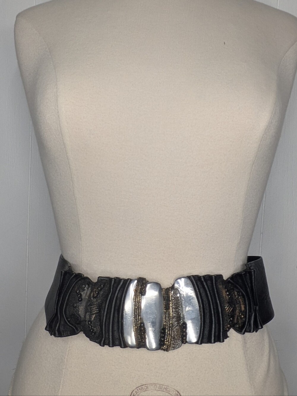 Vtg 80s Handmade Artisan Black Leather Ruched Belt Metal Mixed Media Hook Buckle